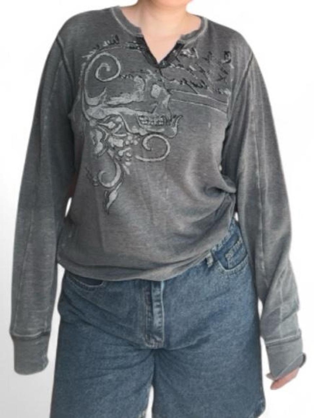 Vintage Guess Skater Thermal Henley Skull Graphic Top - Size L
